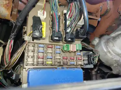 Peça sobressalente para automóvel em segunda mão módulo eletrônico por toyota corolla (_e12_) 2.0 d-4d (cde120r_, cde120l_) referências oem iam 8264102040