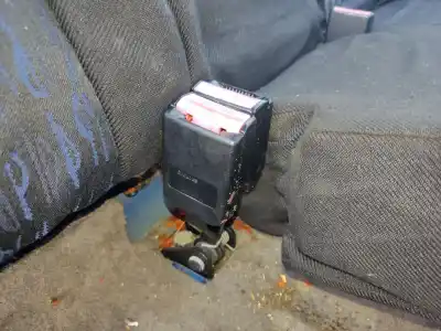 Peça sobressalente para automóvel em segunda mão chicote / encaixe cinto segurança traseiro direito por peugeot 307 break (3e) 2.0 hdi 90 referências oem iam ea02333