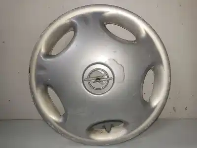 Pezzo di ricambio per auto di seconda mano Coprimozzi per OPEL CORSA B (S93) 1.2 I (F08, F68, M68) Riferimenti OEM IAM 90538086  
