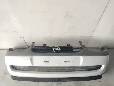 Pezzo di ricambio per auto di seconda mano PARAURTI ANTERIORE per OPEL CORSA B (S93)  Riferimenti OEM IAM 90512950  