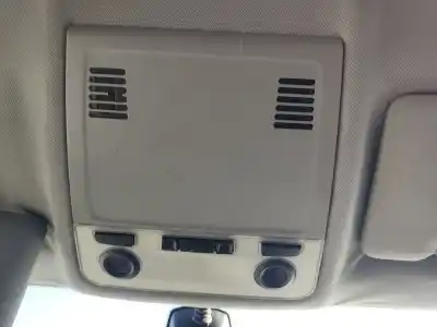 Peça sobressalente para automóvel em segunda mão luz interior dianteira por bmw 1 (e87) 118 d referências oem iam 61319225477