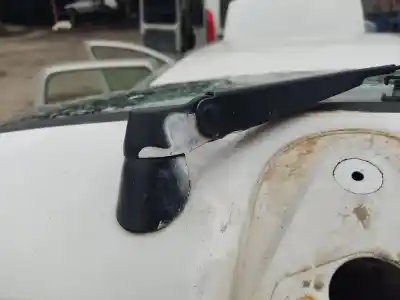 Pezzo di ricambio per auto di seconda mano braccio tergicristallo posteriore per opel corsa b (s93) 1.2 i (f08, f68, m68) riferimenti oem iam 90386317  
