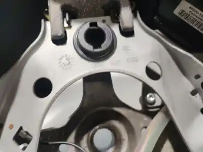 Pezzo di ricambio per auto di seconda mano volante per toyota corolla sedán (_e12_) 1.6 vvt-i (zze121_) riferimenti oem iam  1401c02 