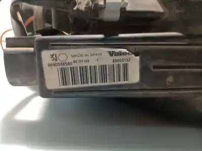 Pezzo di ricambio per auto di seconda mano faro anteriore sinistro per peugeot 206 fastback (2a/c) 1.4 i riferimenti oem iam 6204s7  