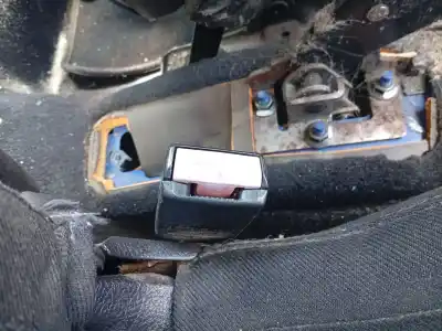 Автозапчастина б/у передній правий гачок для peugeot 206 fastback (2a/c) 1.4 i посилання на oem iam 8973we  