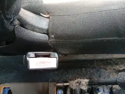 Peça sobressalente para automóvel em segunda mão chicote / encaixe cinto segurança dianteiro esquerdo por peugeot 206 fastback (2a/c) 1.4 i referências oem iam 8973wc  