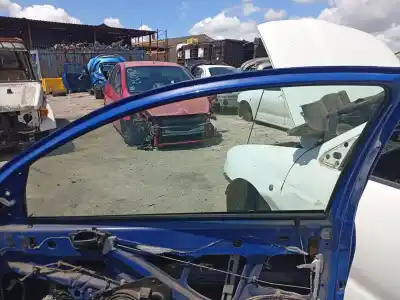 Pezzo di ricambio per auto di seconda mano luna anteriore destra per peugeot 206 fastback (2a/c) 1.4 i riferimenti oem iam 9202q8  