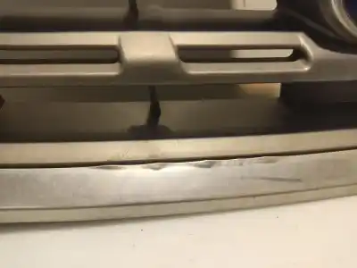 Автозапчастина б/у передня решіта для subaru legacy iv ranchera familiar (bp) 2.5 awd (bp9) посилання на oem iam 91121ag010  