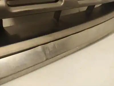 Автозапчастина б/у передня решіта для subaru legacy iv ranchera familiar (bp) 2.5 awd (bp9) посилання на oem iam 91121ag010  