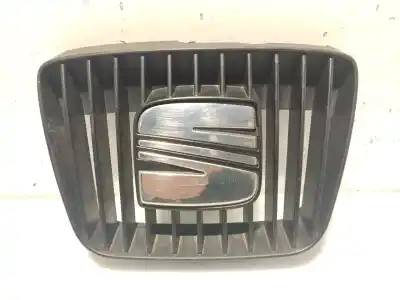 Pièce détachée automobile d'occasion GRILLE AVANT pour SEAT IBIZA II (6K1)  Références OEM IAM 6K0853654D  