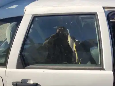 Peça sobressalente para automóvel em segunda mão vidro traseiro direito por seat ibiza ii (6k1) 1.9 tdi referências oem iam 6k4845206a