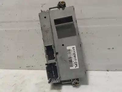 Pezzo di ricambio per auto di seconda mano scatola relè/fusibili per fiat idea (135) 1.3 16v jtd 16v dynamic plus (10.2005->) 69 cv / 51 kw riferimenti oem iam   51732917cpl