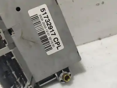 Pezzo di ricambio per auto di seconda mano scatola relè/fusibili per fiat idea (135) 1.3 16v jtd 16v dynamic plus (10.2005->) 69 cv / 51 kw riferimenti oem iam   51732917cpl