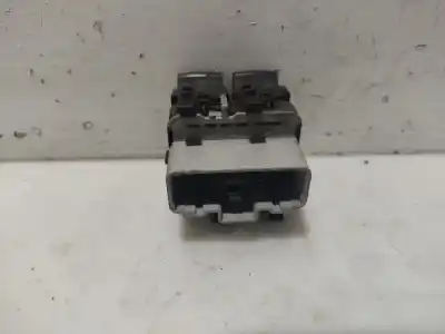 Second-hand car spare part left front power window switch for renault scénic ii (jm0/1_) 1.9 dci (jm0g, jm12, jm1g, jm2c) oem iam references 315042a  