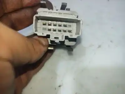 Second-hand car spare part left front power window switch for renault scénic ii (jm0/1_) 1.9 dci (jm0g, jm12, jm1g, jm2c) oem iam references 315042a  