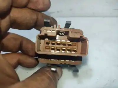 Second-hand car spare part left front power window switch for renault scénic ii (jm0/1_) 1.9 dci (jm0g, jm12, jm1g, jm2c) oem iam references 15050a  