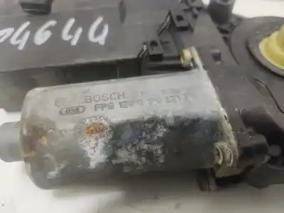 Pezzo di ricambio per auto di seconda mano motore alzacristalli anteriore destro per peugeot 307 break / sw (s1) 2.0 hdi cat riferimenti oem iam 9634457580 0130821767 990830101