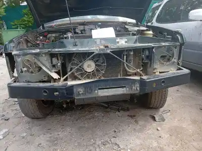 Pièce détachée automobile d'occasion LE PARE-CHOC AVANT pour LAND ROVER DISCOVERY II (L318)  Références OEM IAM DPB104630  