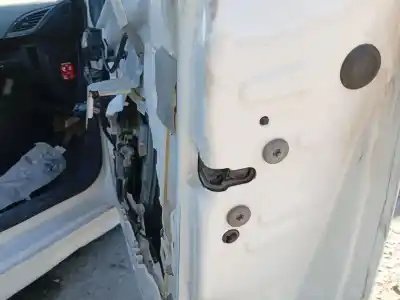 Автозапчастина б/у замок передній праві двері для peugeot 207/207+ (wa_, wc_) 1.4 hdi посилання на oem iam 9136w6  