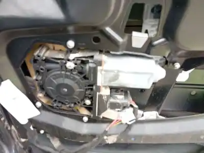 Автозапчастина б/у двигатель заднього правого скла для audi a3 (8l1) 1.9 tdi посилання на oem iam 0536005101  