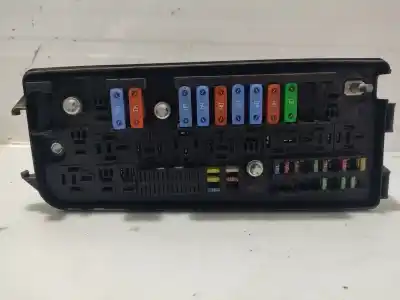 Pezzo di ricambio per auto di seconda mano scatola relè/fusibili per opel vectra c berlina 2.0 dti riferimenti oem iam 460028260
