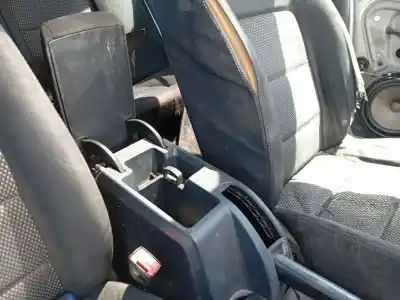 Автозапчастина б/у центральний подлокник для skoda octavia ii combi (1z5) 2.0 tdi 4x4 посилання на oem iam 1z0864207a16v   Автозапчастина б/у центральний подлокник для skoda octavia ii combi (1z5) 2.0 tdi 4x4 посилання на oem iam 1z0864207a16v