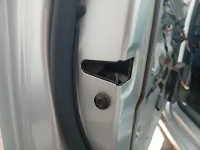 Pièce détachée automobile d'occasion SERRURE DE PORTE AVANT GAUCHE pour VW POLO (9N_, 9A_)  Références OEM IAM 7E1837015A  