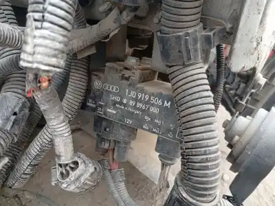 Peça sobressalente para automóvel em segunda mão módulo eletrônico por volkswagen polo (9n_, 9a_) 1.2 referências oem iam 1j0919506m