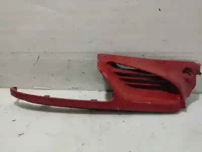 Pezzo di ricambio per auto di seconda mano Griglia Anteriore per RENAULT MEGANE I CLASSIC (LA0/1_) 1.4 (LA0E, LA0V) Riferimenti OEM IAM 7701367996  