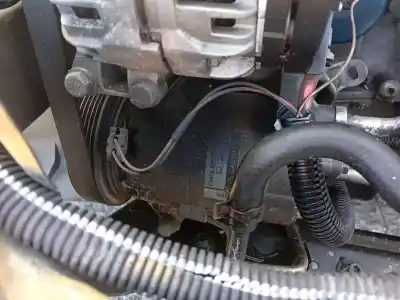 Peça sobressalente para automóvel em segunda mão COMPRESSOR DE AR CONDICIONADO A/A A/C por RENAULT MEGANE I COACH (DA0/1_)  Referências OEM IAM 8200316164  7711135105