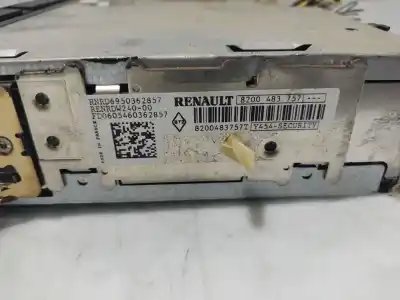 Автозапчастина б/у аудіо система / радіо cd для renault megane ii sedán (lm0/1_) 1.6 16v (lm1r, lm0c) посилання на oem iam 8200483757  