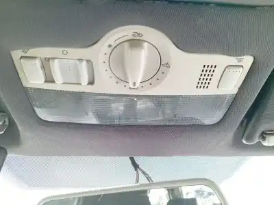 Автозапчасти б/у передний салонный свет за skoda octavia ii combi (1z5) 2.0 tdi 4x4 ссылки oem iam 6q0947105my20