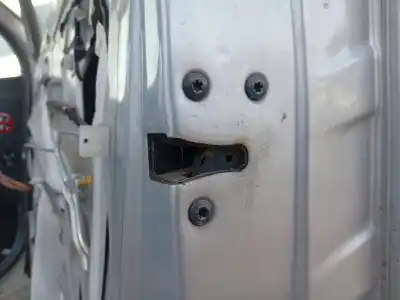 Second-hand car spare part front right door lock for hyundai getz (tb) 1.1 oem iam references 813201c021