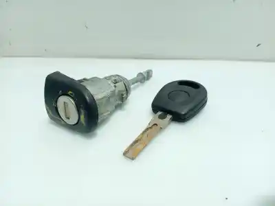 Peça sobressalente para automóvel em segunda mão fechadura da porta dianteira esquerda por volkswagen golf iv (1j1) 1.9 tdi 4motion referências oem iam 1u0837167a