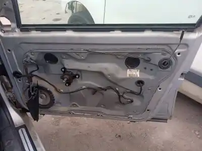 Piesă de schimb auto la mâna a doua MECANISM ACȚIONARE GEAM FAȚÃ DREAPTA pentru VOLKSWAGEN GOLF IV (1J1)  Referințe OEM IAM 1J4837730N  