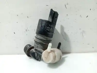Second-hand car spare part washer pump for peugeot 307 sw (3h) 1.6 hdi 90 oem iam references 643475