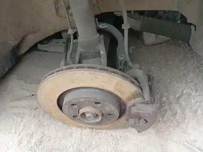 Recambio de automóvil de segunda mano de MANGUETA DELANTERA DERECHA para VOLKSWAGEN GOLF IV (1J1)  referencias OEM IAM 1J0407256AJ  