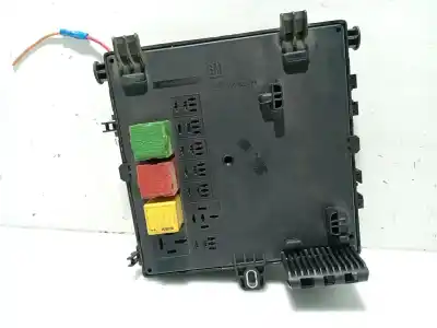 Second-hand car spare part fuse box unit for opel vectra c (z02) 1.9 cdti (f69) oem iam references 13189925