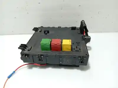 Second-hand car spare part fuse box unit for opel vectra c (z02) 1.9 cdti (f69) oem iam references 13189925 519047500 00121852