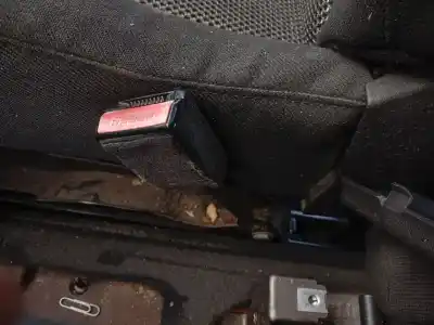 Автозапчасти б/у крюк для ремня передний правый за peugeot 307 sw (3h) 1.6 hdi 90 ссылки oem iam 8973pv  