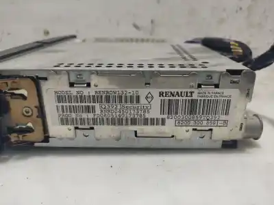 Second-hand car spare part audio system / radio cd for renault scénic ii (jm0/1_) 1.5 dci (jm0f) oem iam references 8200300859  