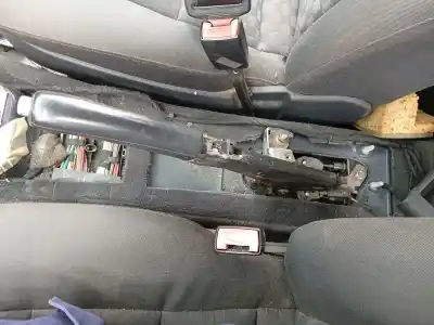 Автозапчасти б/у рычаг ручного тормоза за audi a6 c5 avant (4b5) 2.5 tdi ссылки oem iam 4b0711305  