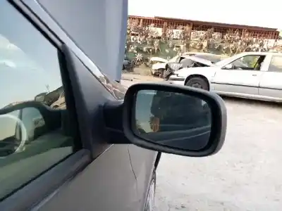 Автозапчасти б/у задний вид справа за renault clio iii 1.5 dci diesel cat ссылки oem iam 