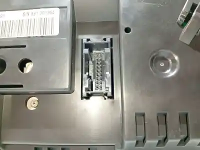 Peça sobressalente para automóvel em segunda mão quadrante por bmw 3 (e90) 320 d referências oem iam 697465901 691001364 14369510