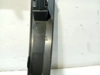 Автозапчастина б/у молдинг для skoda superb ii (3t4) 2.0 tdi посилання на oem iam 3t0858069 jci1501835 