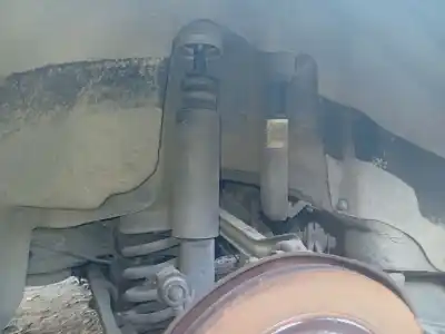 Second-hand car spare part rear shock absorber set for bmw 3 (e90) 320 d oem iam references 33526771725 33528036026 33526771729