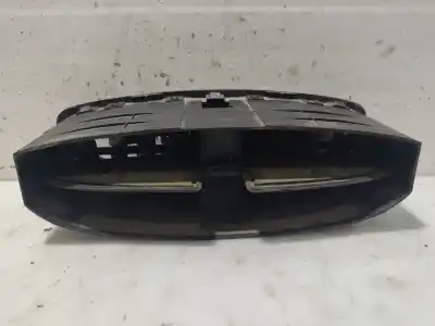Автозапчастина б/у аераційна решіта для renault clio iii 1.5 dci diesel cat посилання на oem iam 7701208584  