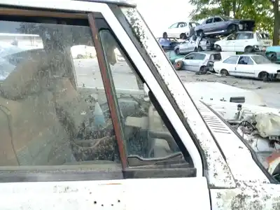 Автозапчасти б/у луна охранника спереди справа за mitsubishi montero (v20/v40) 2.5 td cat ссылки oem iam mb227790