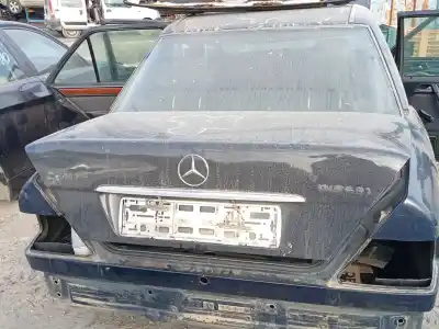 Автозапчастина б/у крішка багажника для mercedes-benz 124 sedán (w124) 200 d (124.120) посилання на oem iam a1247502275