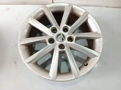 Second-hand car spare part rim for skoda octavia iii (5e3, nl3, nr3) 1.6 tdi oem iam references 5e0601025e8z8